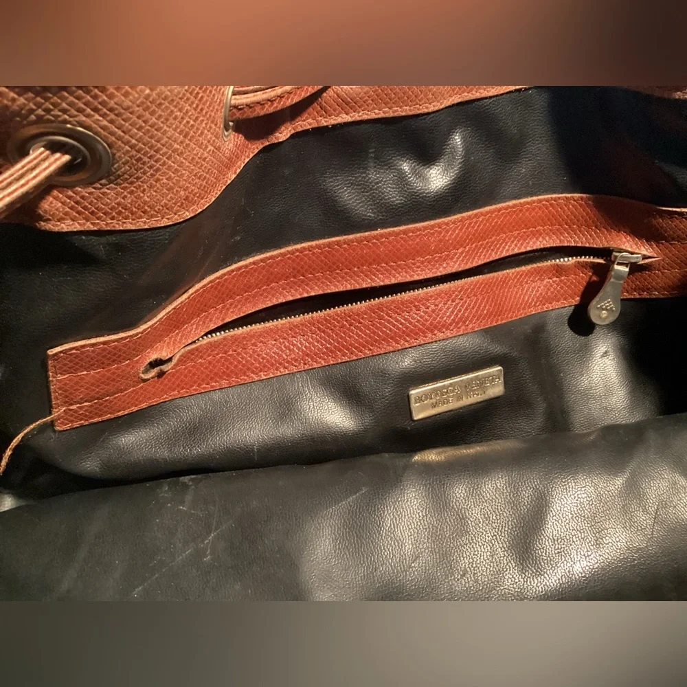 Bottega Veneta Marco Polo Bucket Bag - Picture 10 of 16
